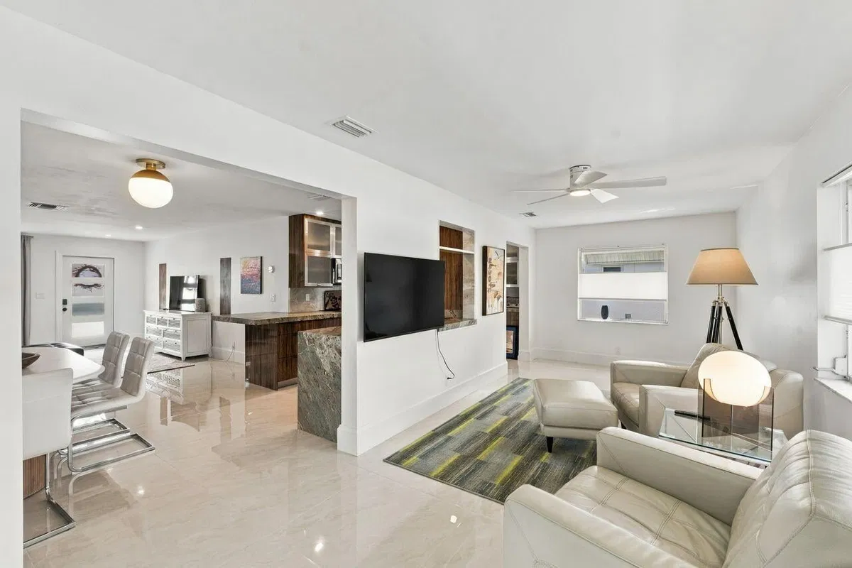 Residence photo 16