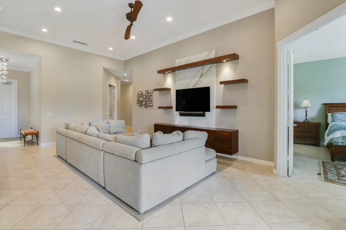  Residence photo 13