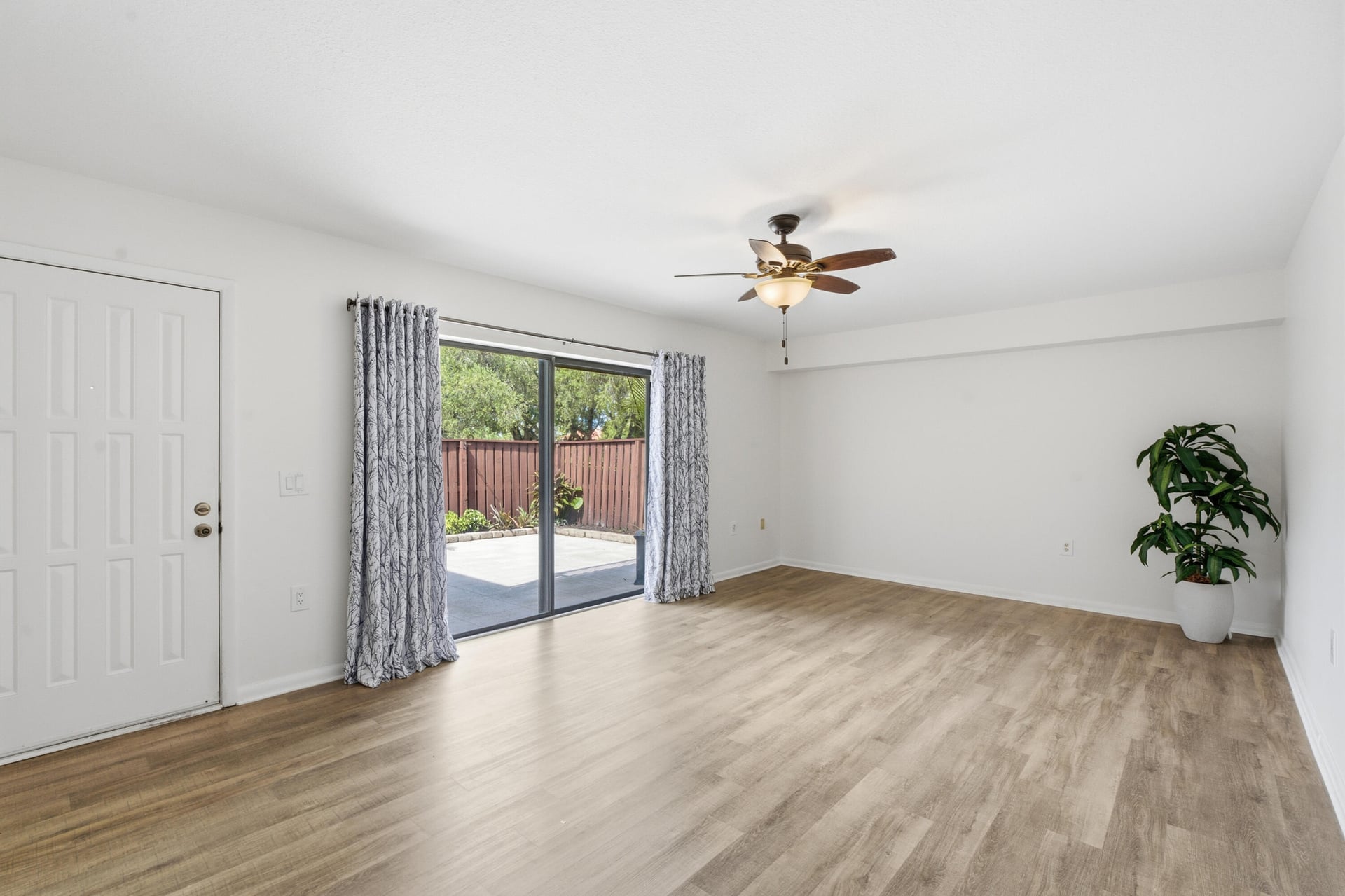 Residence photo 4
