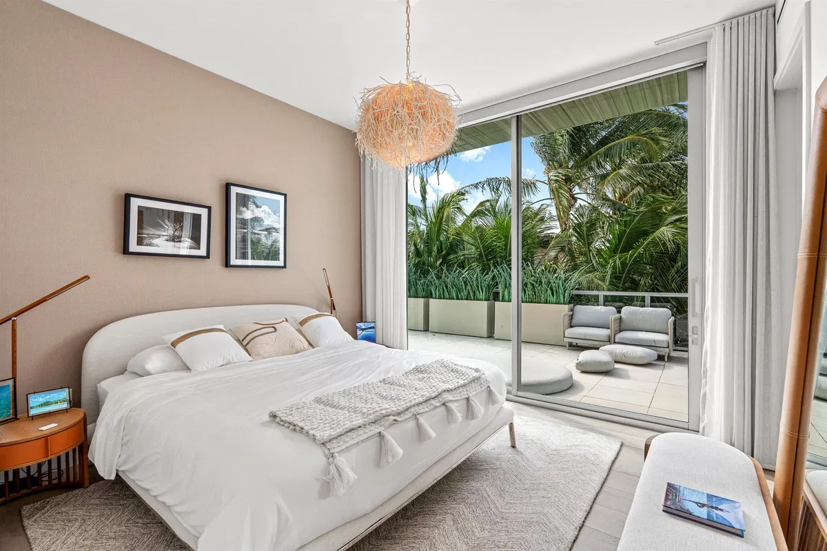 1625 Ocean Unit 11 photo 34