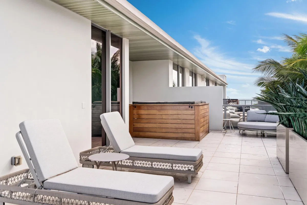 1625 Ocean Unit 11 photo 37