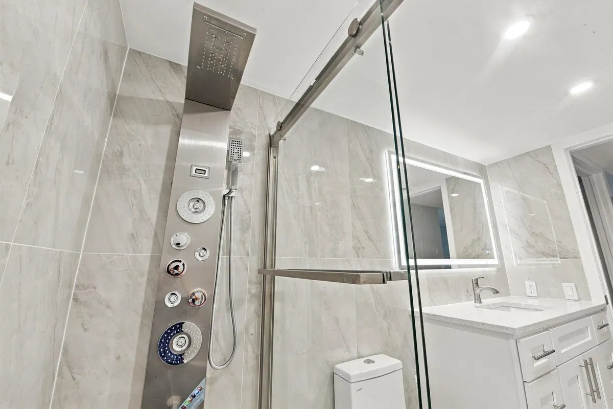  Unit 105 photo 22