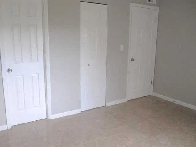 Unit 123 photo 7