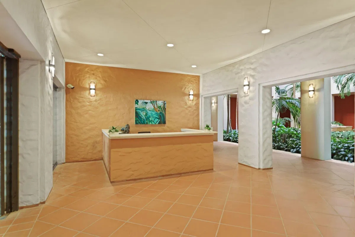 In-Town Palm Beach Unit S32 photo 10