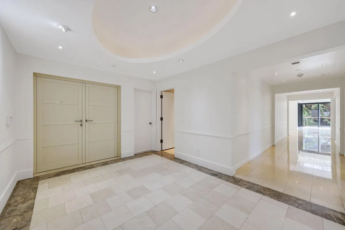 In-Town Palm Beach Unit S32 photo 13