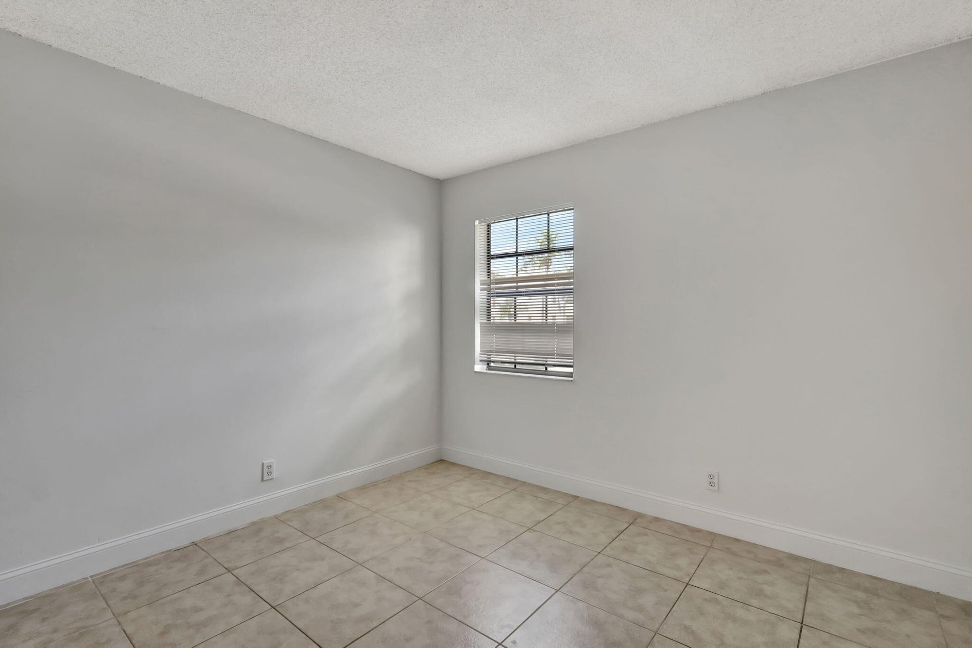 Unit N123 photo 10
