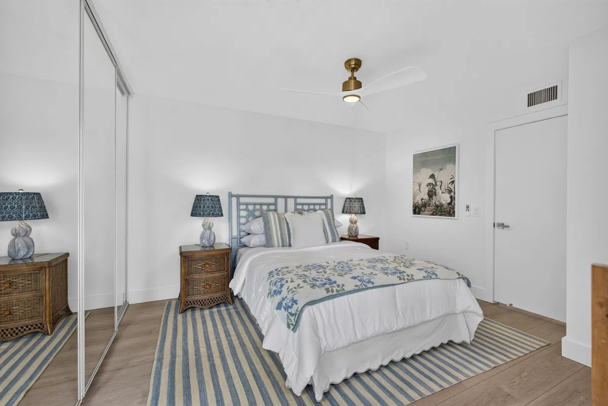 Residence photo 43