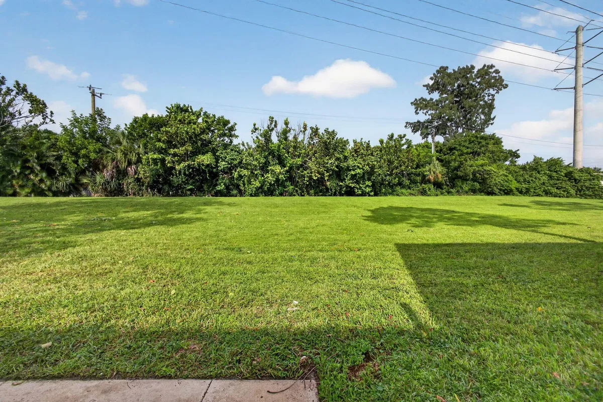 Residence photo 52