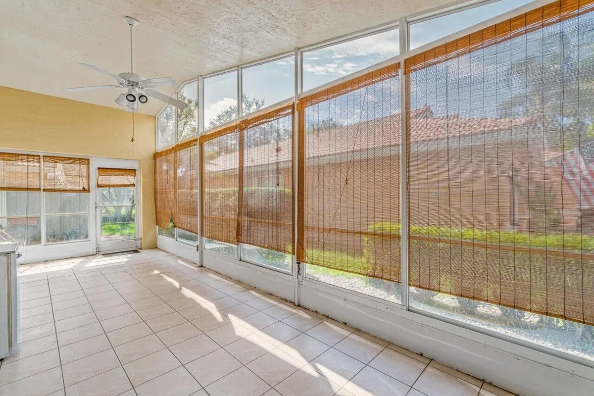 Residence photo 25