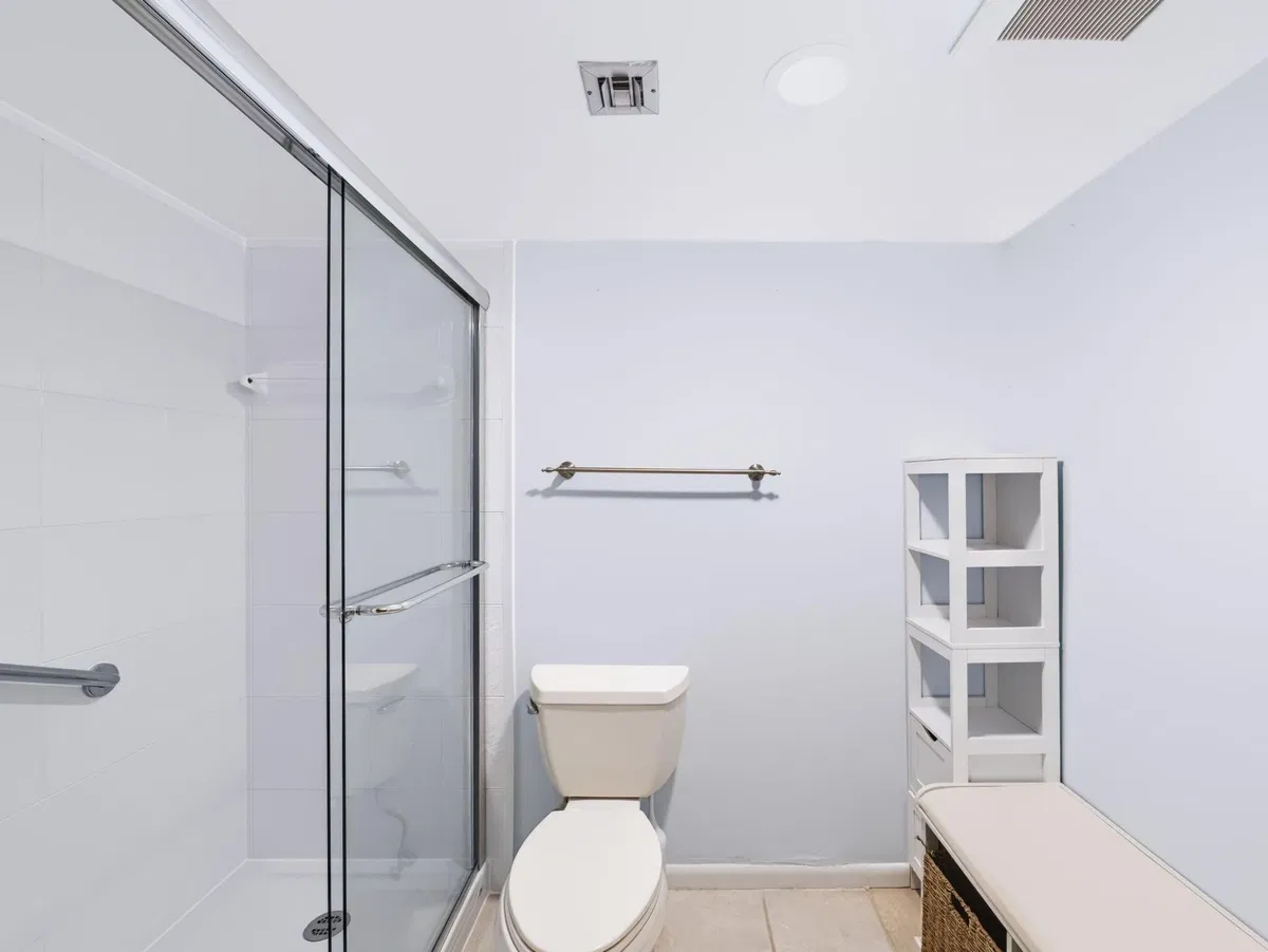  Unit 105 photo 22