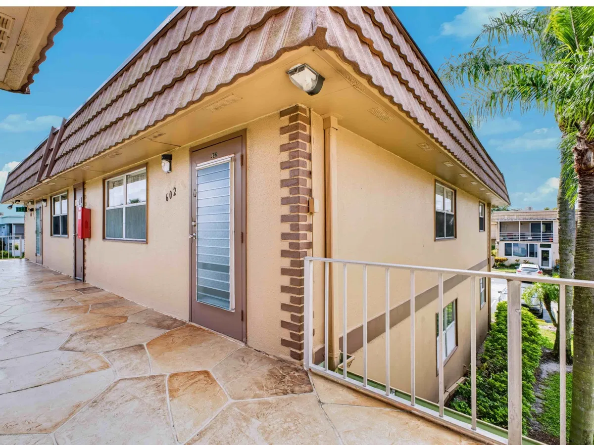  Residence photo 19