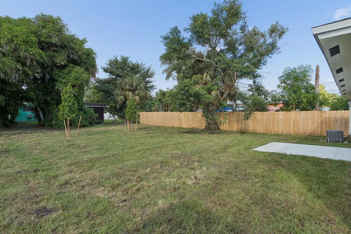 Residence photo 19