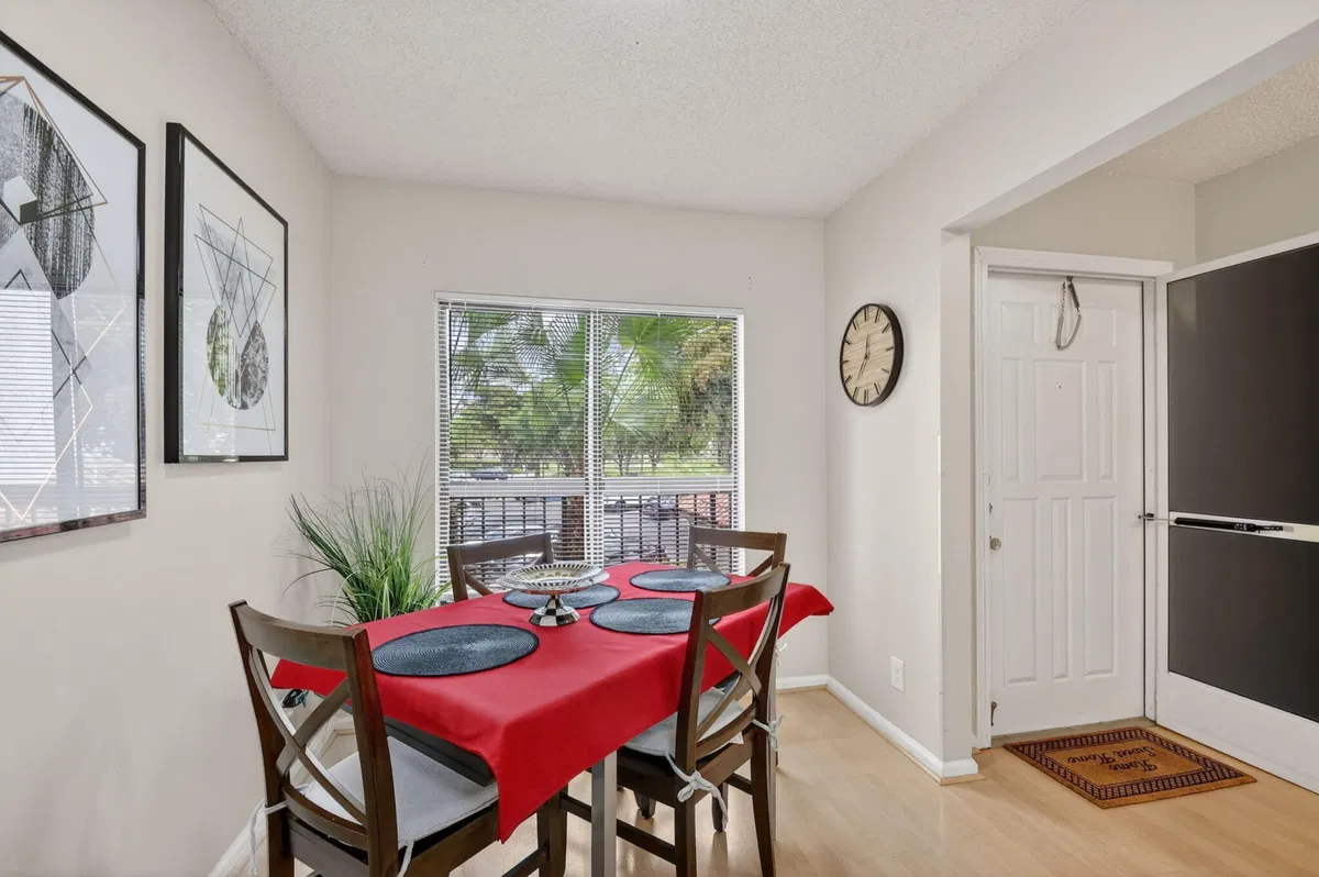  Unit 204 photo 10