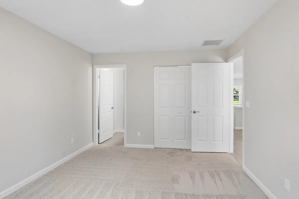  Residence photo 10