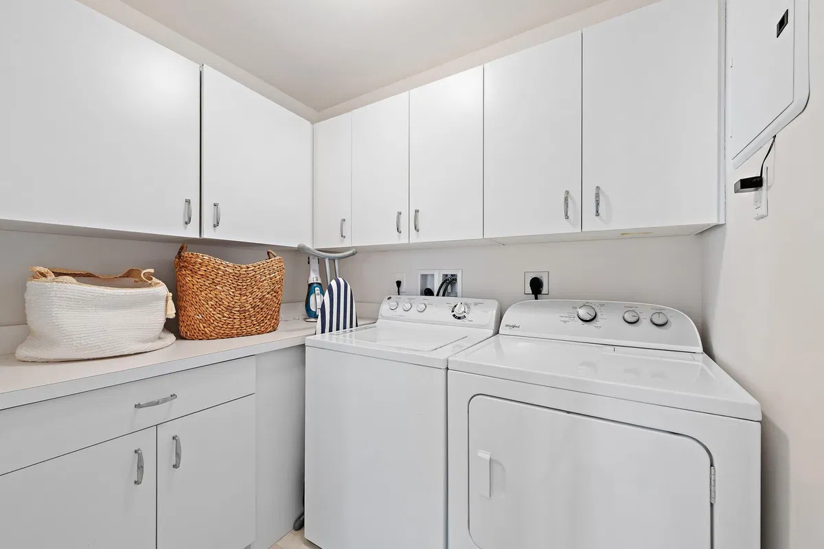 Residence photo 22