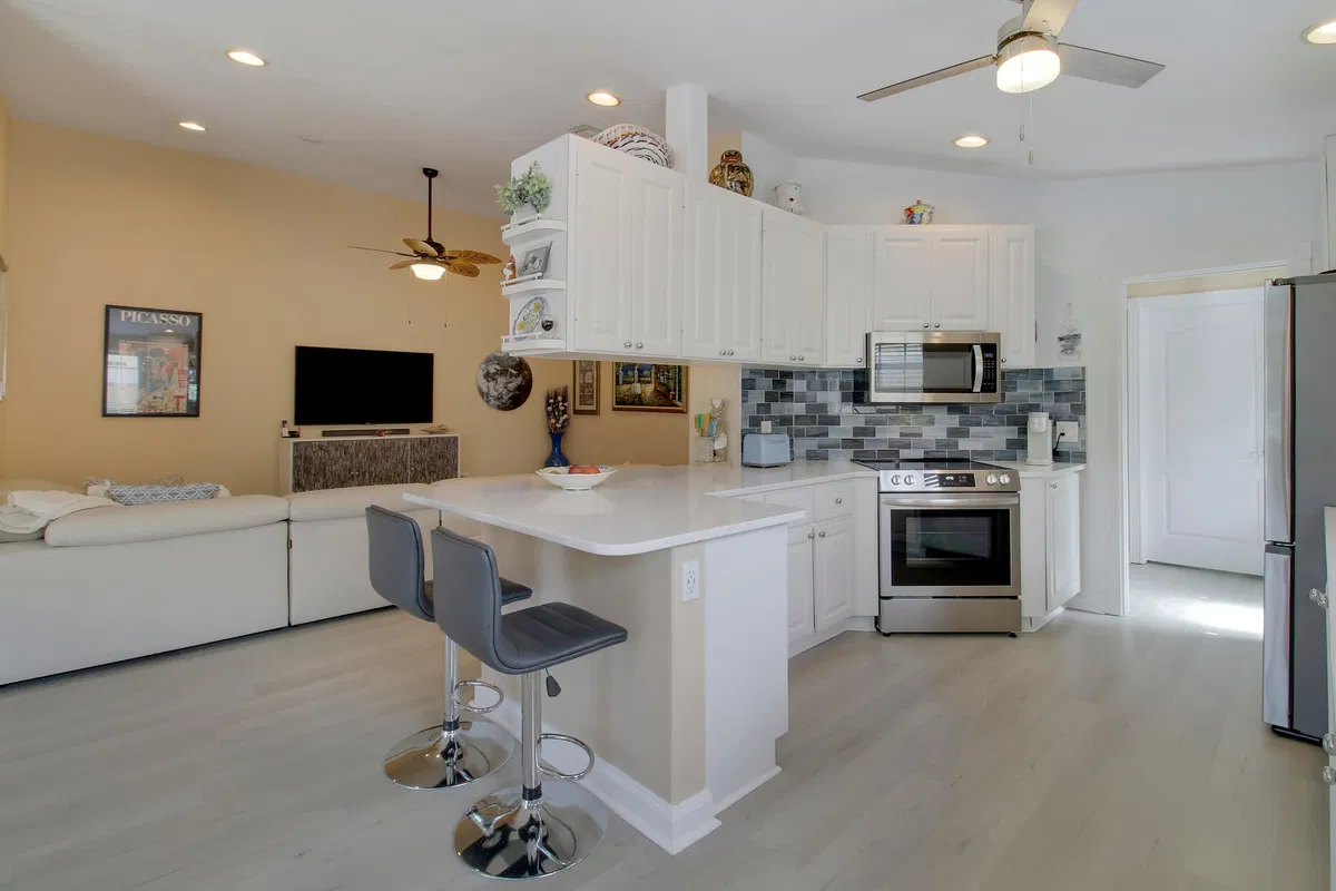 Residence photo 10