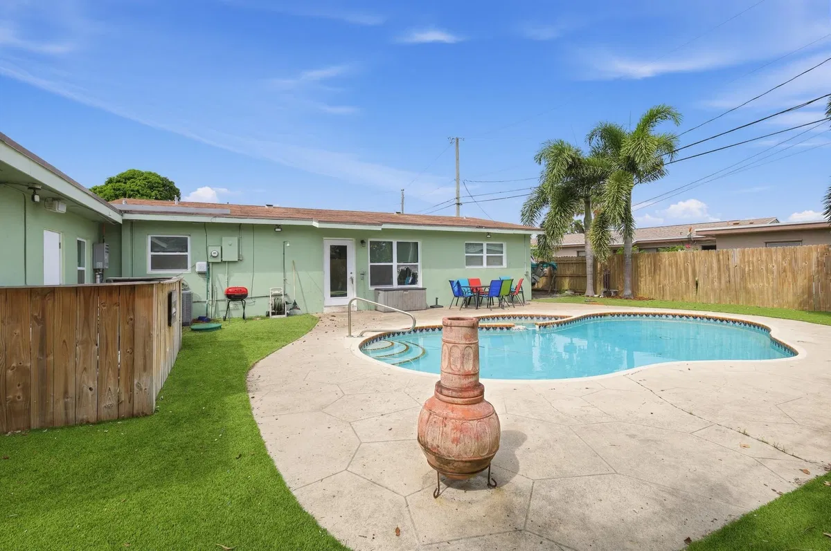 Residence photo 4