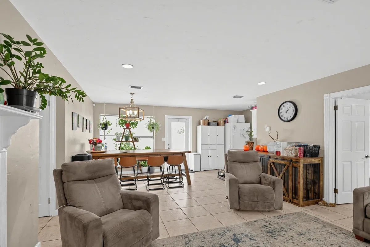 Residence photo 10