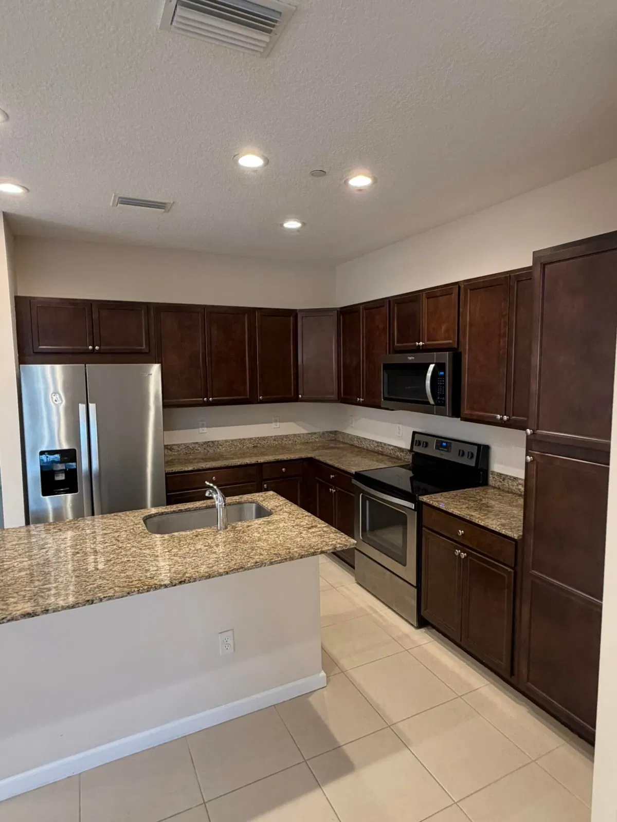 Residence photo 4