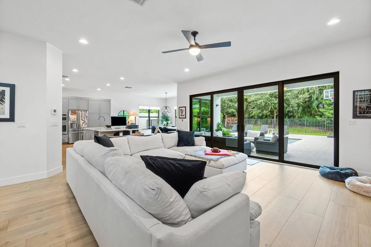 Boca Bridges Residence photo 7