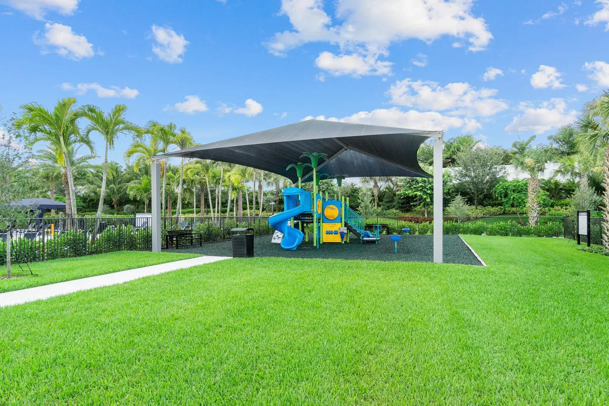 Boca Bridges Residence photo 37