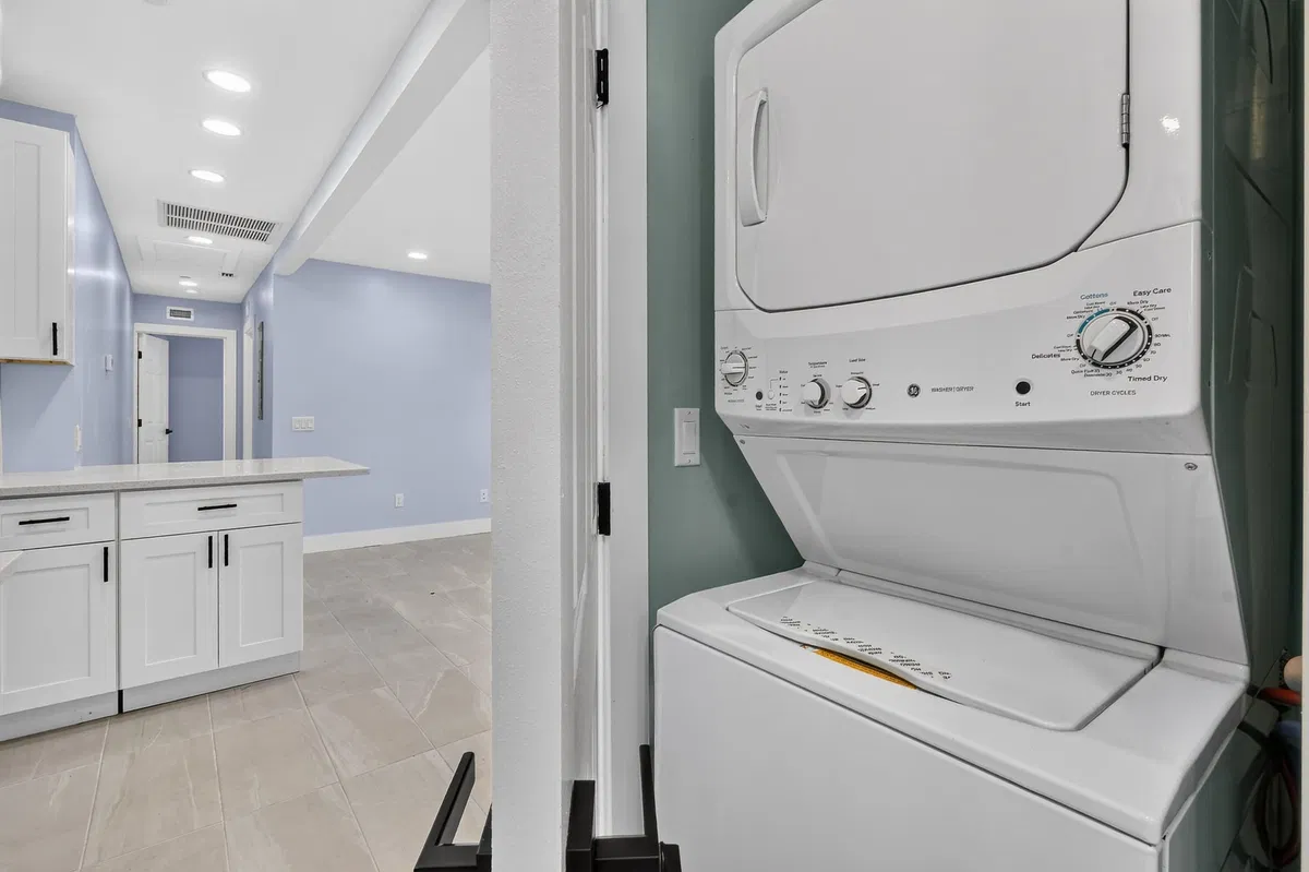 West Palm Beach Residence photo 10