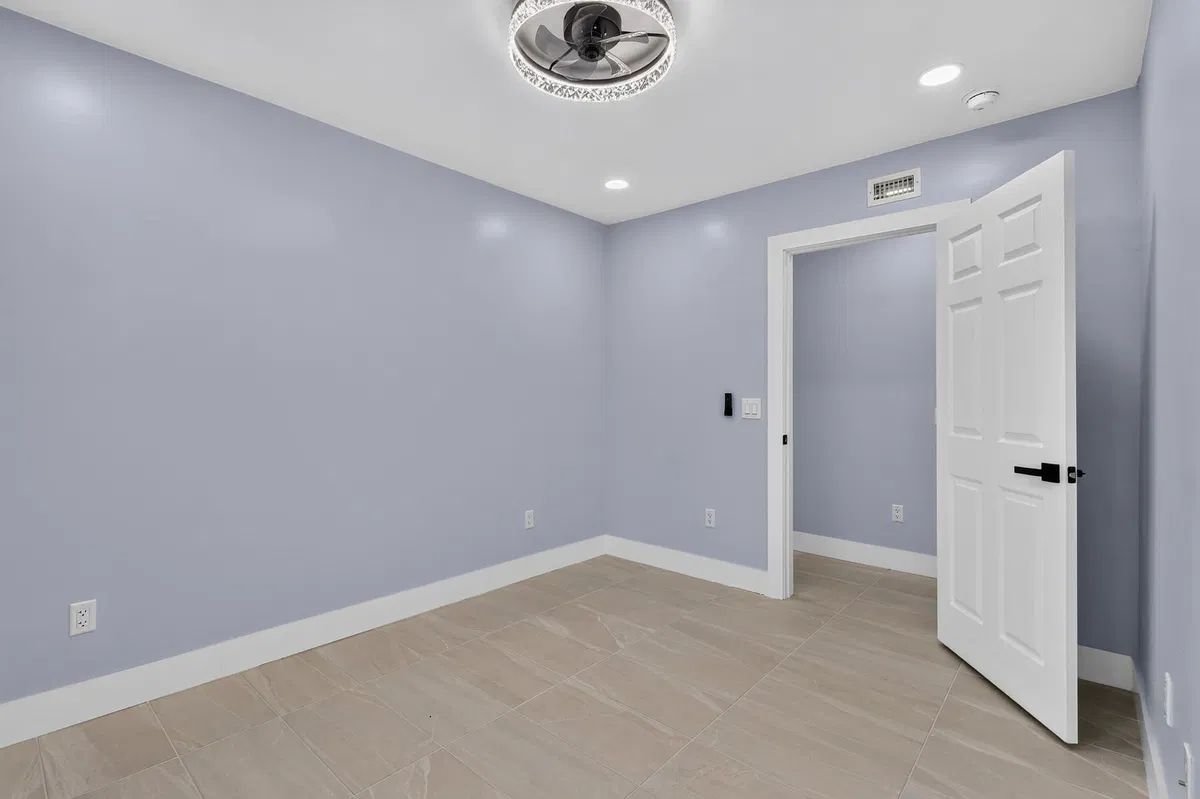 West Palm Beach Residence photo 13