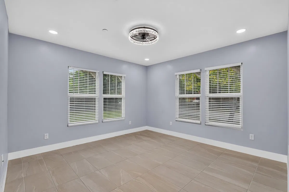 West Palm Beach Residence photo 25