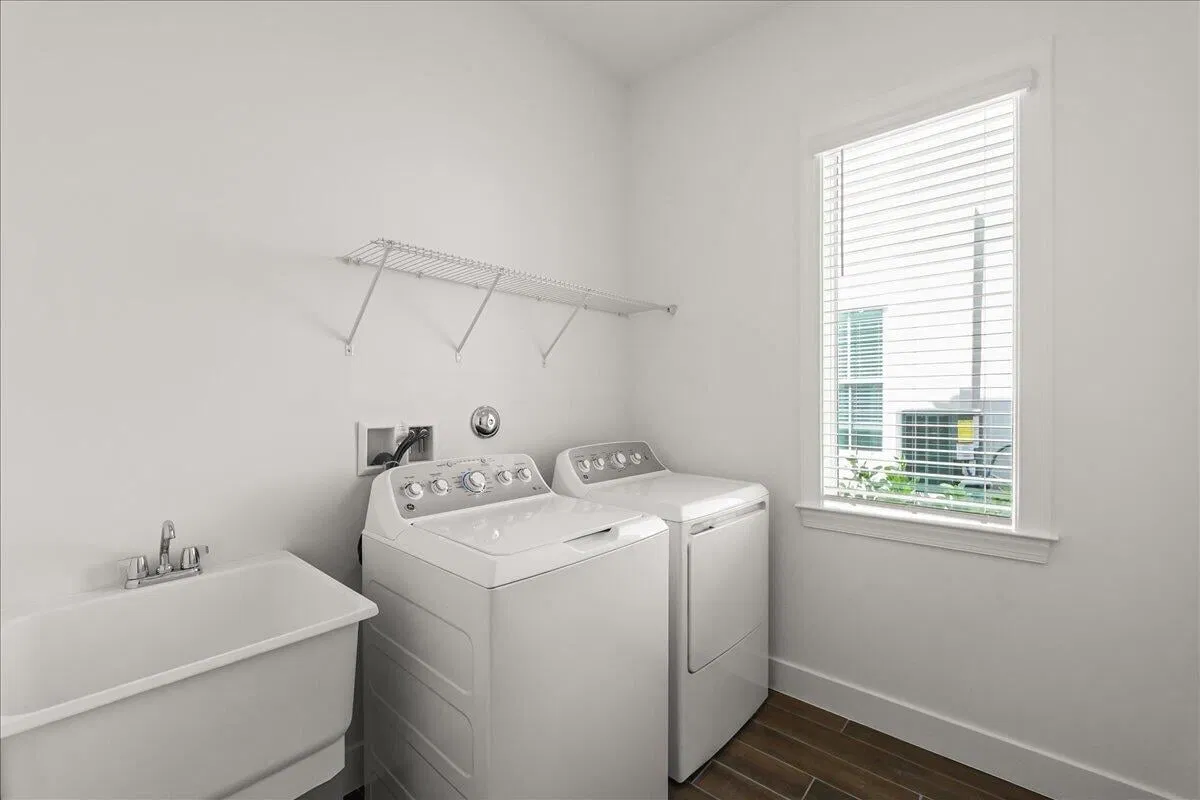  Residence photo 10