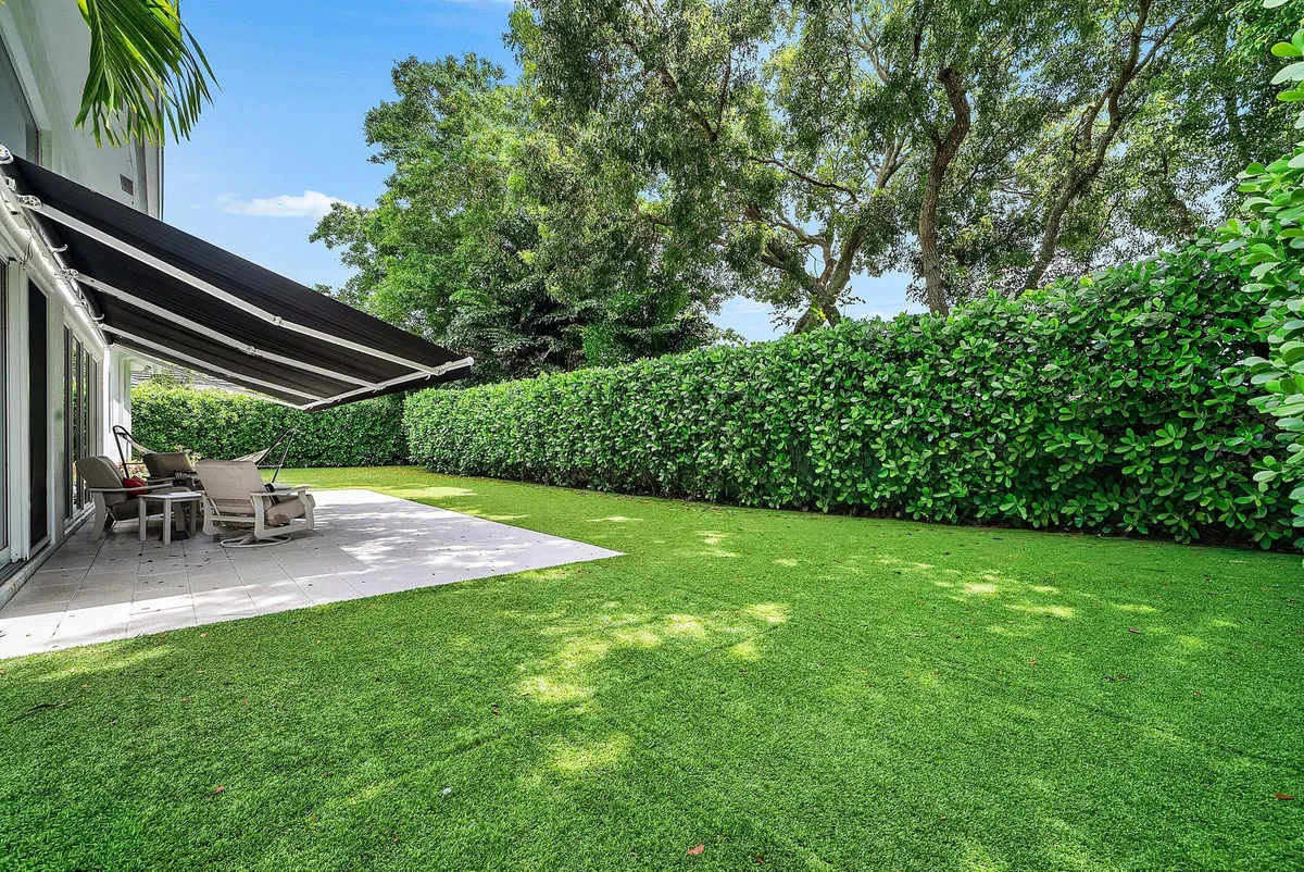 Woodfield Country Club Residence photo 58
