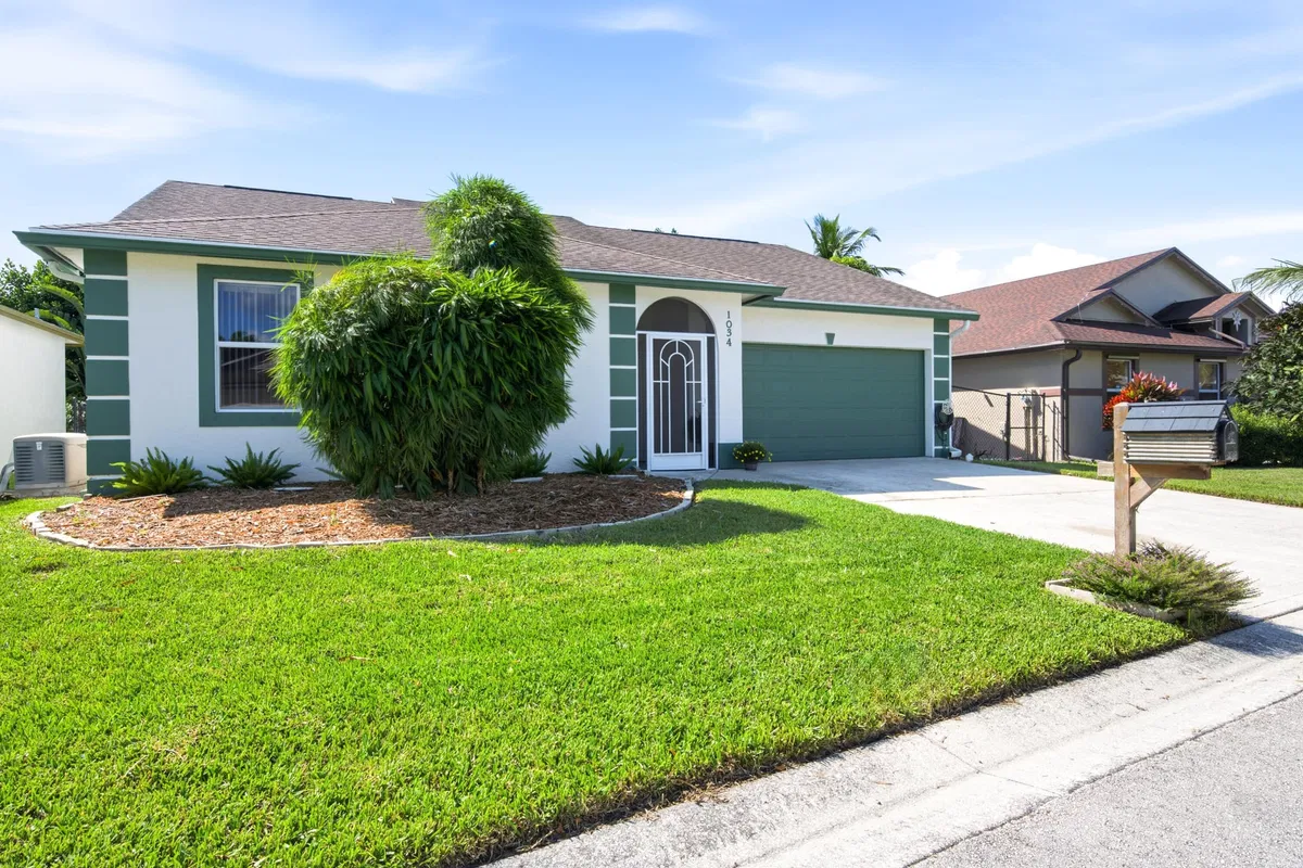 Residence photo 19