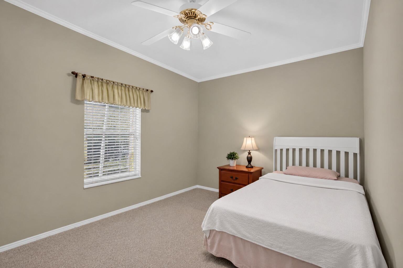Residence photo 19
