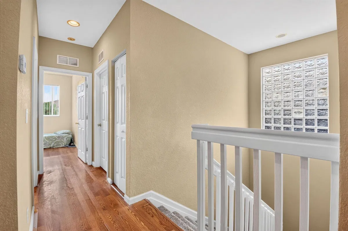 Residence photo 22