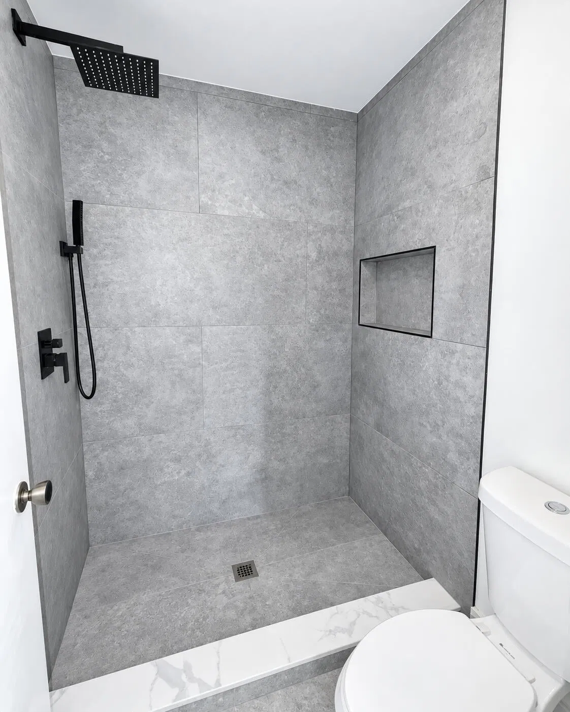 Unit 208 photo 10