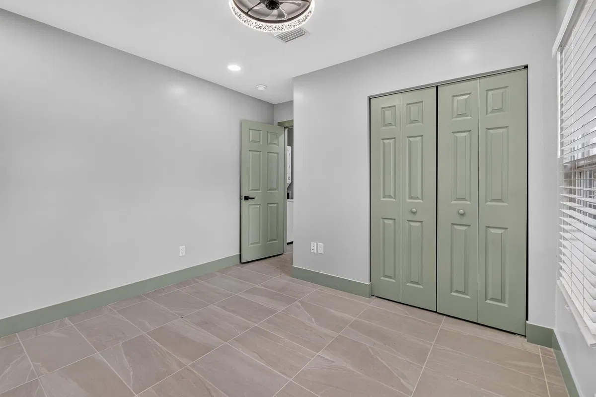  Residence photo 16