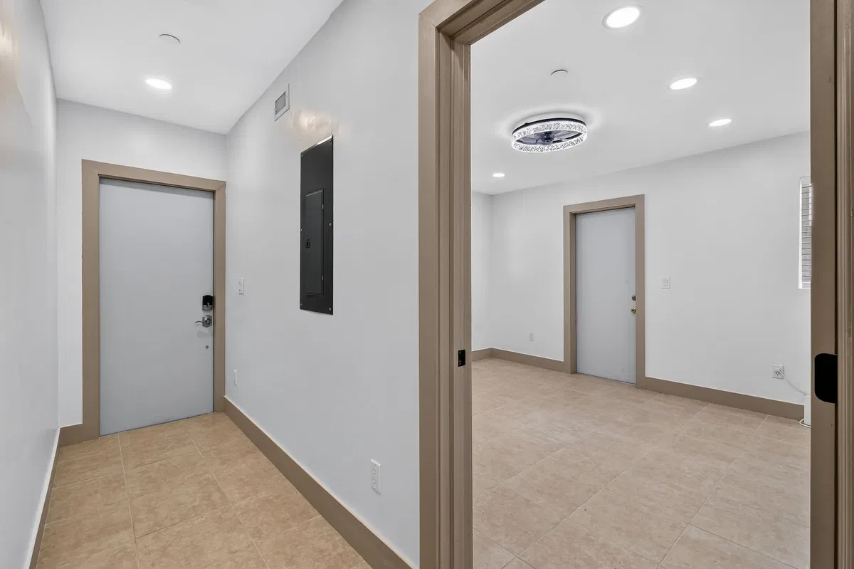 Residence photo 7