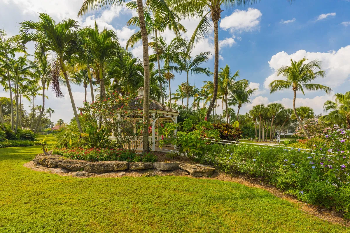 PGA National Palm Beach Gardens Unit 4 photo 34