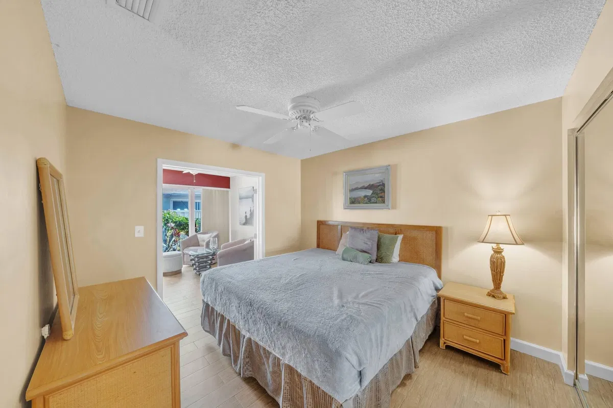 Residence photo 10