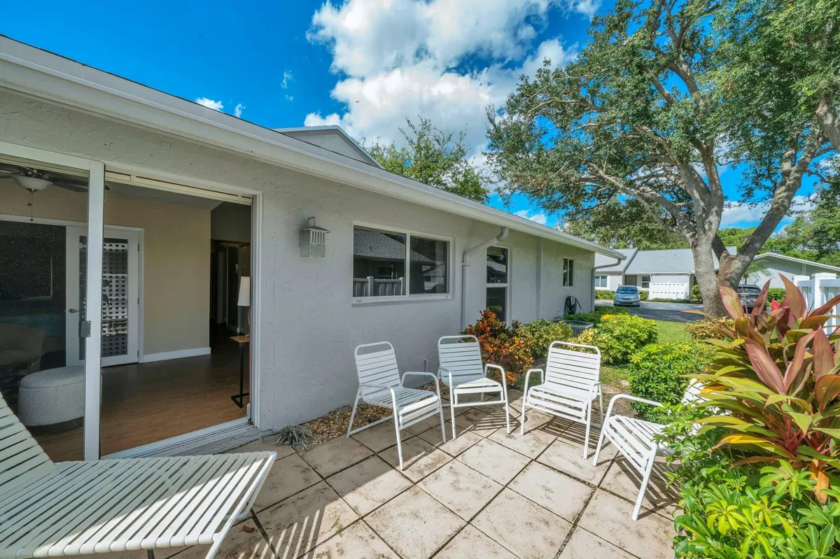 Residence photo 37