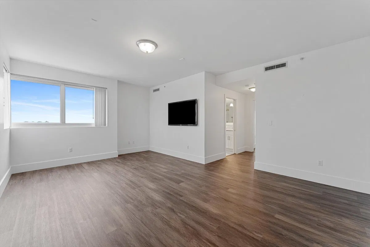 Boca Raton Unit 6E photo 10