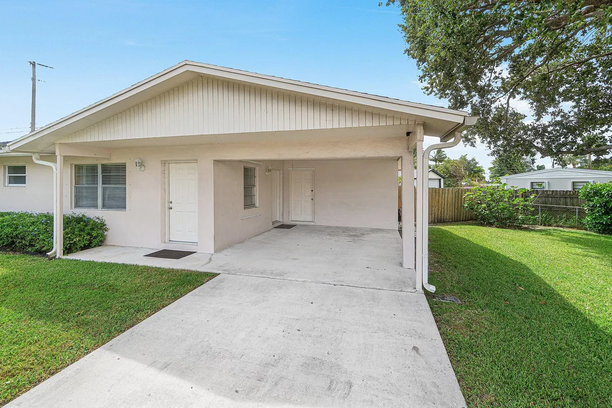Residence photo 4
