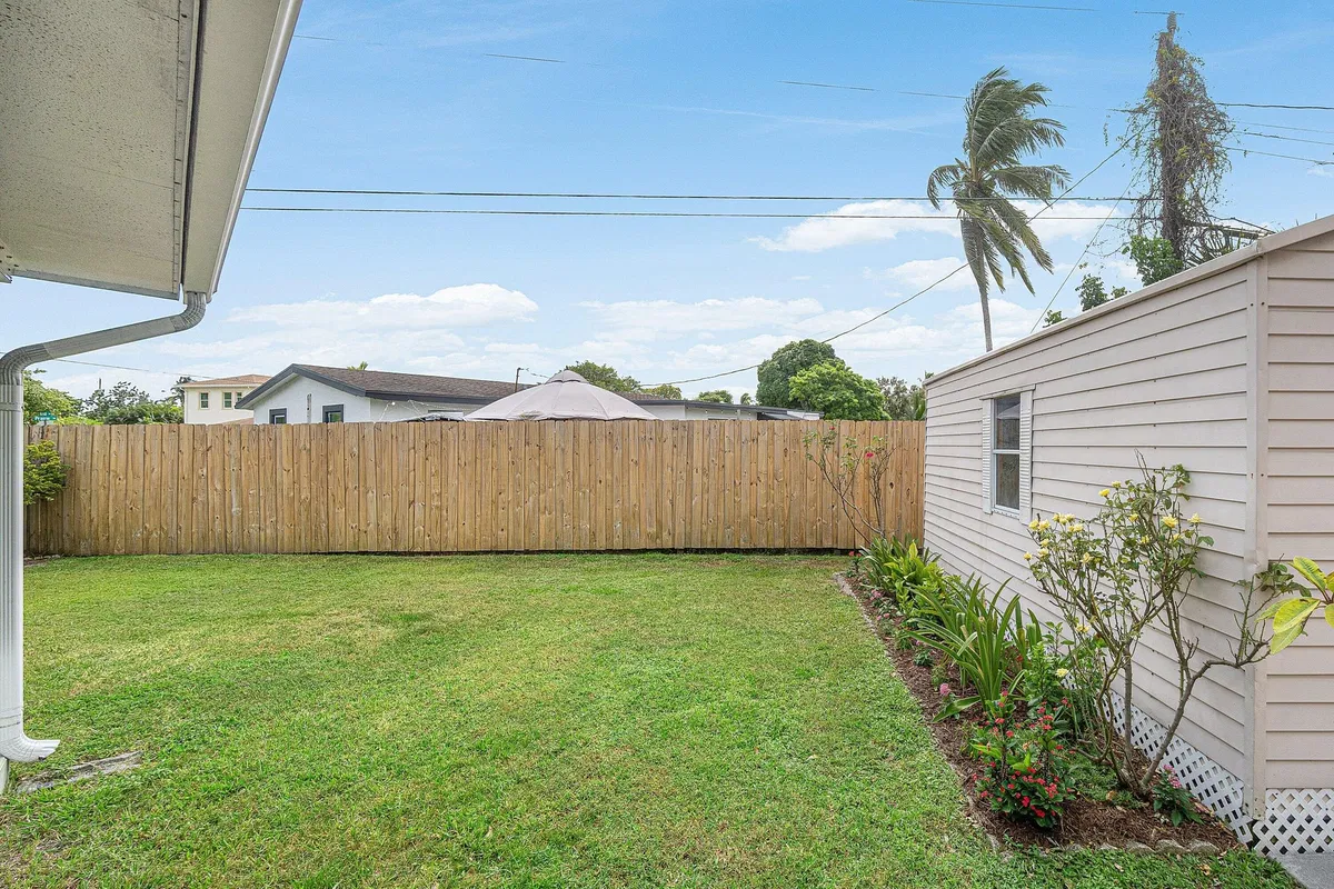 Residence photo 28