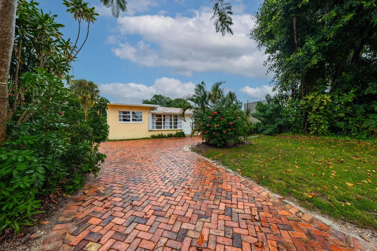 Residence photo 4