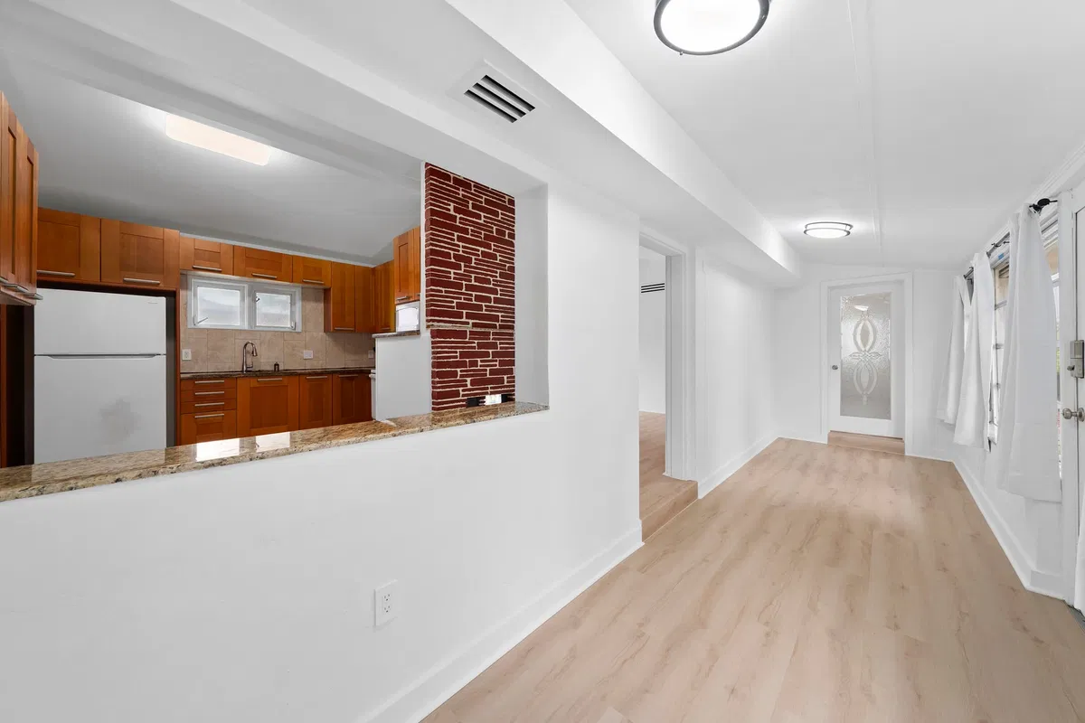 Residence photo 10
