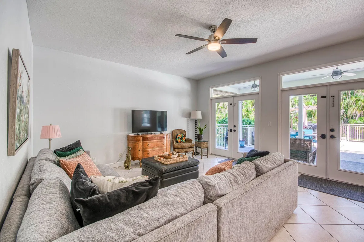 Residence photo 19