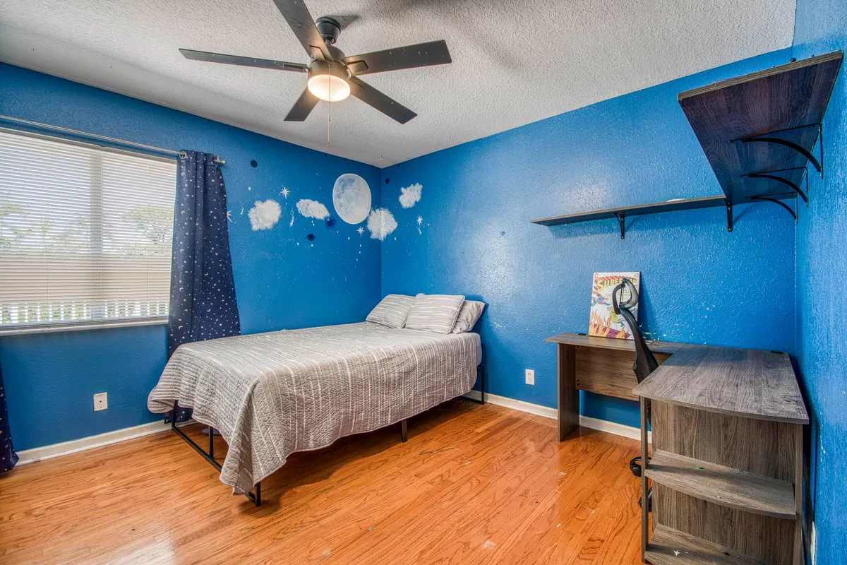 Residence photo 28