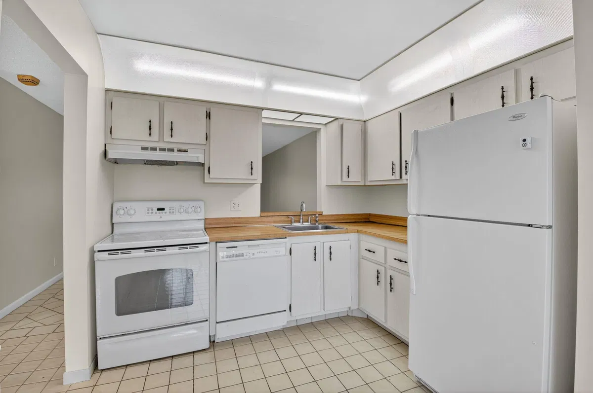 Residence photo 4
