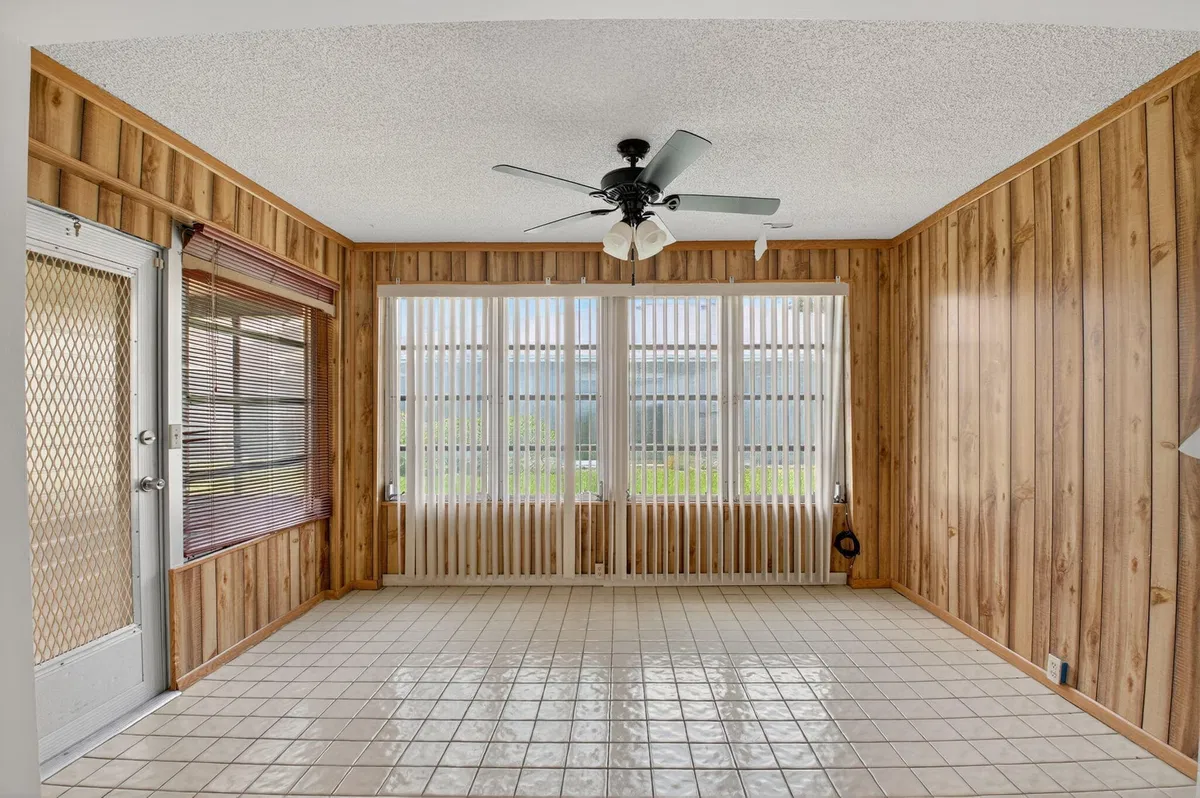Residence photo 22