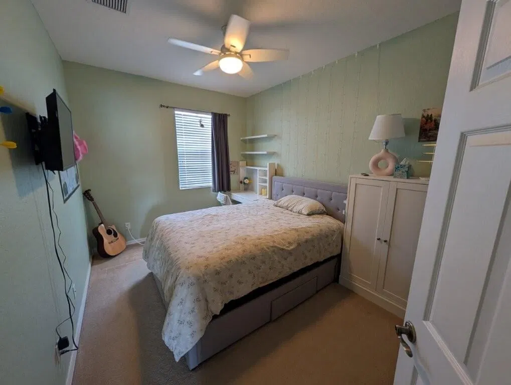 Botanica Unit 105 photo 13