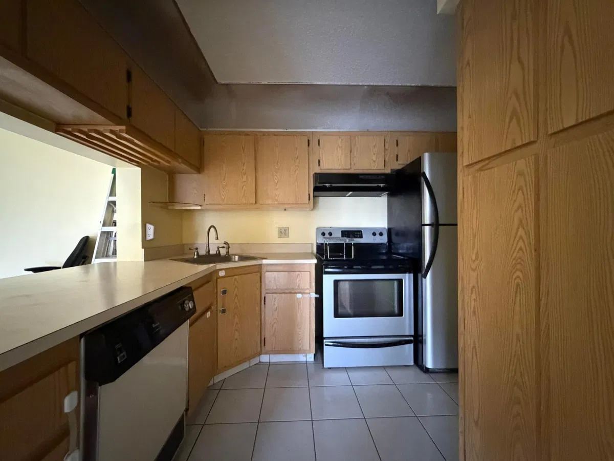  Unit H3 photo 7
